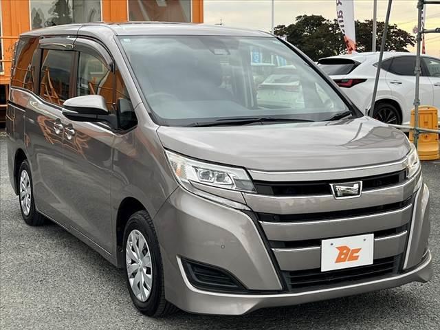 ノア Ｘ　車検整備付　後期　セーフティセンス　両電スラ　クリアランスソナー／マルチインフォメーションディスプレイ　クルーズコントロール　サイドリフトアップシート　電格ミラー　ステリモ　リモコンキー（10枚目）