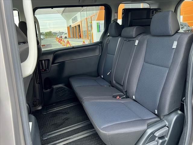 ノア Ｘ　車検整備付　後期　セーフティセンス　両電スラ　クリアランスソナー／マルチインフォメーションディスプレイ　クルーズコントロール　サイドリフトアップシート　電格ミラー　ステリモ　リモコンキー（19枚目）