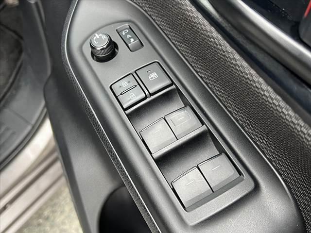 ノア Ｘ　車検整備付　後期　セーフティセンス　両電スラ　クリアランスソナー／マルチインフォメーションディスプレイ　クルーズコントロール　サイドリフトアップシート　電格ミラー　ステリモ　リモコンキー（25枚目）