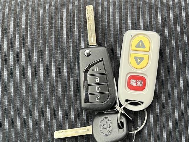 ノア Ｘ　車検整備付　後期　セーフティセンス　両電スラ　クリアランスソナー／マルチインフォメーションディスプレイ　クルーズコントロール　サイドリフトアップシート　電格ミラー　ステリモ　リモコンキー（34枚目）