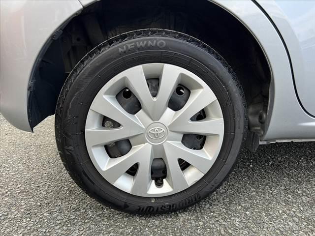 パッソ X S 車検整備付 SA2 アイドリングストップ キーレス 電格ミラー スペアキー 横滑り防止機能 オーディオ アクセサリーソケット バニティミラー アームレスト フロアマット サイドバイザー 一体加倒シート(40枚目)