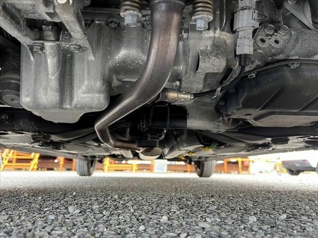 パッソ X S 車検整備付 SA2 アイドリングストップ キーレス 電格ミラー スペアキー 横滑り防止機能 オーディオ アクセサリーソケット バニティミラー アームレスト フロアマット サイドバイザー 一体加倒シート(44枚目)