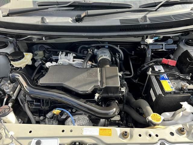 パッソ X S 車検整備付 SA2 アイドリングストップ キーレス 電格ミラー スペアキー 横滑り防止機能 オーディオ アクセサリーソケット バニティミラー アームレスト フロアマット サイドバイザー 一体加倒シート(47枚目)