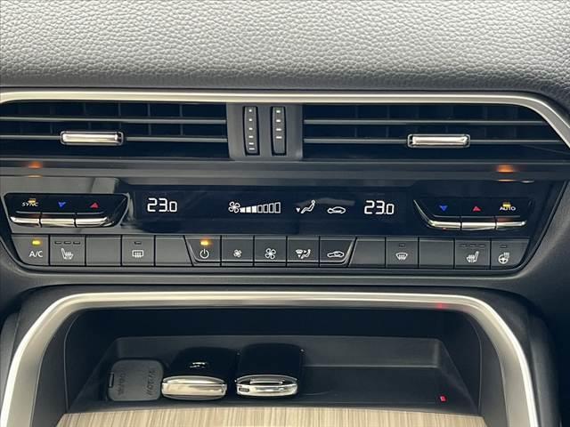 ＣＸ－６０ ２５Ｓ　Ｌパッケージ　車検整備付　パノラマルーフ　ＢＯＳＥサウンド　純正ディスプレイオーディオ＋ナビ／ＢＴ／フルセグＴＶ　３６０度ビューモニター　ワイヤレス充電　ＨＤＭＩ　パワーバックドア　レーダークルーズ（3枚目）