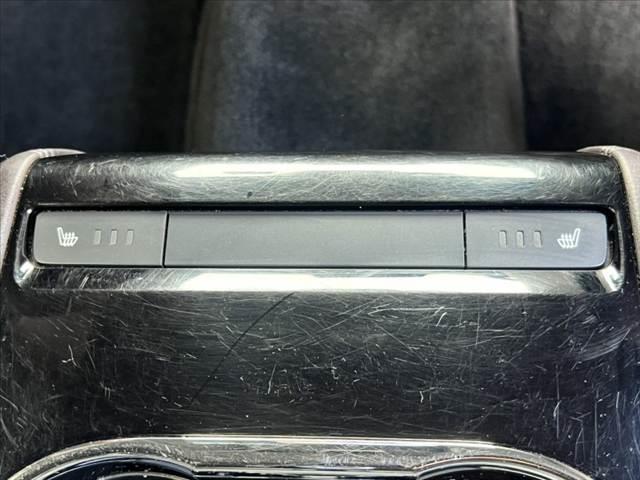 CX-8 XD Lパッケージ 禁煙 6人 純正マツダコネクトナビ 全方位 BOSEサウンドシステム 後席フリップダウンM レーダークルーズ LEDヘッド 革巻きステア ステリモ スマートキー 革シート サンシェード Pバックドア(7枚目)