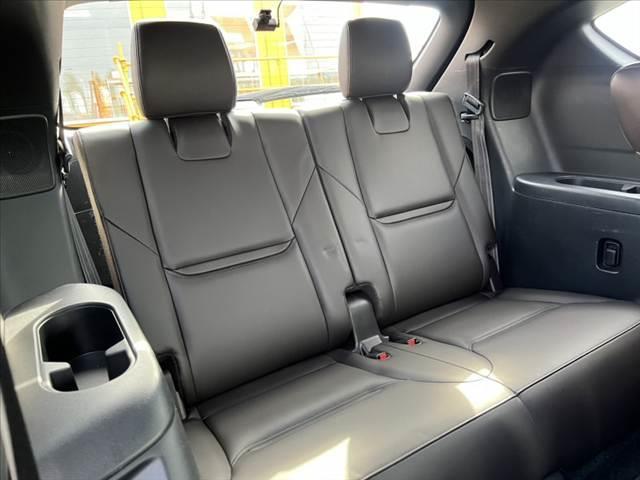 CX-8 XD Lパッケージ 禁煙 6人 純正マツダコネクトナビ 全方位 BOSEサウンドシステム 後席フリップダウンM レーダークルーズ LEDヘッド 革巻きステア ステリモ スマートキー 革シート サンシェード Pバックドア(22枚目)