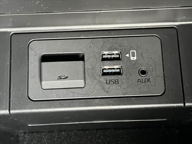 CX-8 XD Lパッケージ 禁煙 6人 純正マツダコネクトナビ 全方位 BOSEサウンドシステム 後席フリップダウンM レーダークルーズ LEDヘッド 革巻きステア ステリモ スマートキー 革シート サンシェード Pバックドア(38枚目)