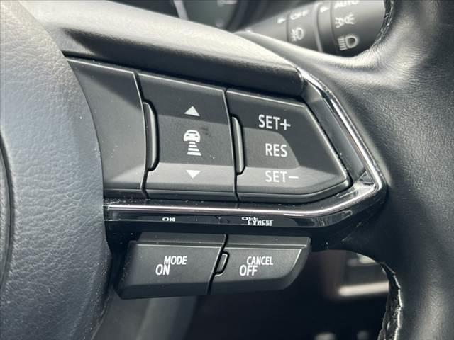 CX-8 XD Lパッケージ 禁煙 6人 純正マツダコネクトナビ 全方位 BOSEサウンドシステム 後席フリップダウンM レーダークルーズ LEDヘッド 革巻きステア ステリモ スマートキー 革シート サンシェード Pバックドア(40枚目)