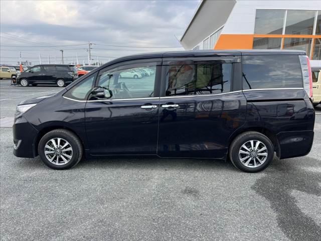 エスクァイア Gi 後期 禁煙 フリップダウンM 9インチナビ/Bluetooth バックカメラ セーフティセンス クルコン 両側電動スライドドア 合皮シート 快適温熱シート スマートキー LED 革巻きステア(11枚目)