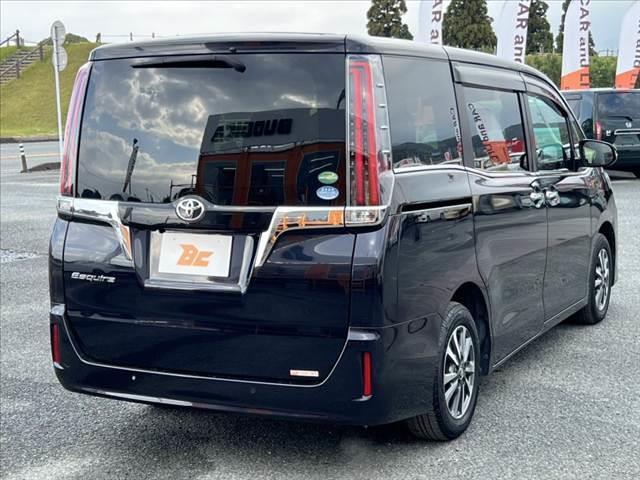 エスクァイア Gi 後期 禁煙 フリップダウンM 9インチナビ/Bluetooth バックカメラ セーフティセンス クルコン 両側電動スライドドア 合皮シート 快適温熱シート スマートキー LED 革巻きステア(13枚目)