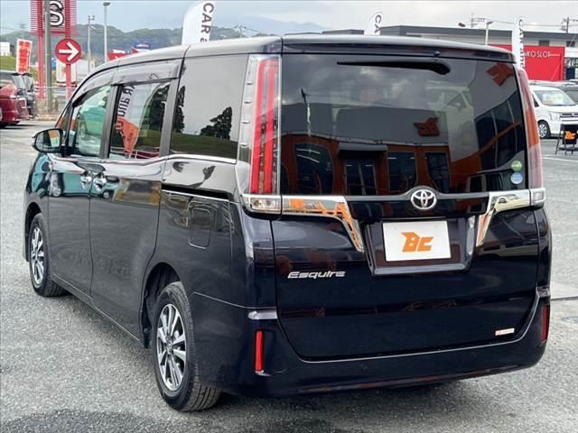 エスクァイア Gi 後期 禁煙 フリップダウンM 9インチナビ/Bluetooth バックカメラ セーフティセンス クルコン 両側電動スライドドア 合皮シート 快適温熱シート スマートキー LED 革巻きステア(15枚目)