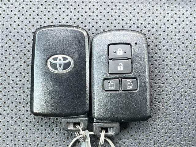 エスクァイア Gi 後期 禁煙 フリップダウンM 9インチナビ/Bluetooth バックカメラ セーフティセンス クルコン 両側電動スライドドア 合皮シート 快適温熱シート スマートキー LED 革巻きステア(46枚目)