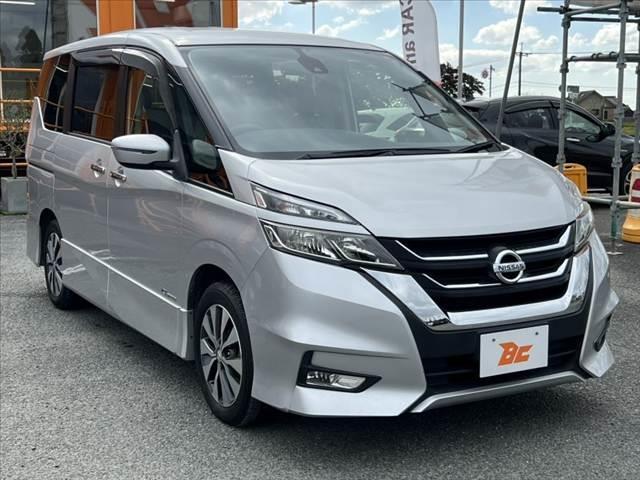セレナ 　車検整備付　禁煙　純正フルセグナビ／Ｂｌｕｅｔｏｏｔｈ　Ｂカメラ　フリップダウンＭ　電動スライドドア　エマブレ　クルコン　電格ミラー　スマートキー　Ｐスタート　革巻きステア　アームレスト　サンシェード（10枚目）
