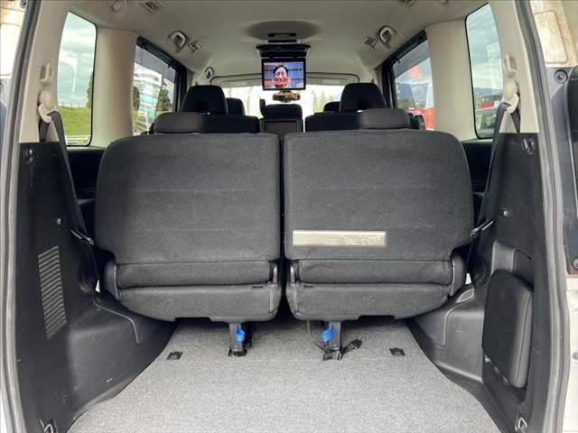 セレナ 　車検整備付　禁煙　純正フルセグナビ／Ｂｌｕｅｔｏｏｔｈ　Ｂカメラ　フリップダウンＭ　電動スライドドア　エマブレ　クルコン　電格ミラー　スマートキー　Ｐスタート　革巻きステア　アームレスト　サンシェード（21枚目）