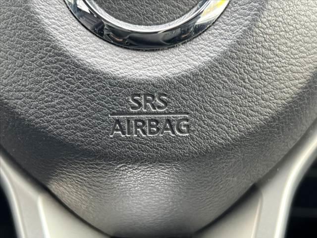 セレナ 　車検整備付　禁煙　純正フルセグナビ／Ｂｌｕｅｔｏｏｔｈ　Ｂカメラ　フリップダウンＭ　電動スライドドア　エマブレ　クルコン　電格ミラー　スマートキー　Ｐスタート　革巻きステア　アームレスト　サンシェード（42枚目）