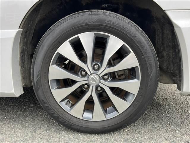 セレナ 　車検整備付　禁煙　純正フルセグナビ／Ｂｌｕｅｔｏｏｔｈ　Ｂカメラ　フリップダウンＭ　電動スライドドア　エマブレ　クルコン　電格ミラー　スマートキー　Ｐスタート　革巻きステア　アームレスト　サンシェード（54枚目）