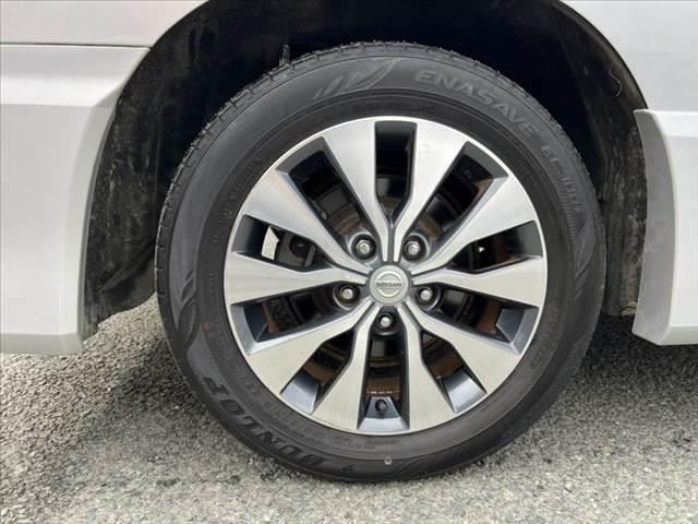 セレナ 　車検整備付　禁煙　純正フルセグナビ／Ｂｌｕｅｔｏｏｔｈ　Ｂカメラ　フリップダウンＭ　電動スライドドア　エマブレ　クルコン　電格ミラー　スマートキー　Ｐスタート　革巻きステア　アームレスト　サンシェード（55枚目）