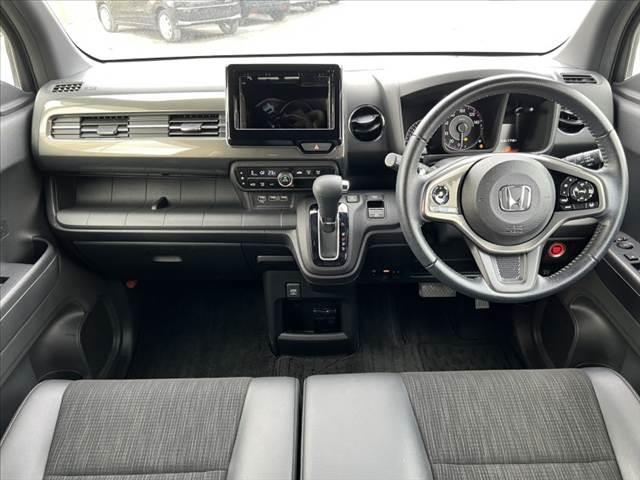 N-WGNカスタム L・ターボホンダセンシング 禁煙 リアワイドカメラ 衝突軽減ブレーキ 後方誤発進抑制 電動格納ミラー ステリモ レーダークルーズ 革巻きステア シートヒーター スマートキー Pスタート Aストップ LEDヘッド(2枚目)