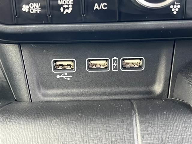 N-WGNカスタム L・ターボホンダセンシング 禁煙 リアワイドカメラ 衝突軽減ブレーキ 後方誤発進抑制 電動格納ミラー ステリモ レーダークルーズ 革巻きステア シートヒーター スマートキー Pスタート Aストップ LEDヘッド(32枚目)