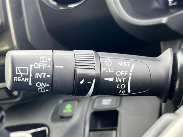 N-WGNカスタム L・ターボホンダセンシング 禁煙 リアワイドカメラ 衝突軽減ブレーキ 後方誤発進抑制 電動格納ミラー ステリモ レーダークルーズ 革巻きステア シートヒーター スマートキー Pスタート Aストップ LEDヘッド(38枚目)