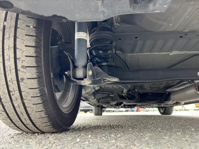 N-WGNカスタム L・ターボホンダセンシング 禁煙 リアワイドカメラ 衝突軽減ブレーキ 後方誤発進抑制 電動格納ミラー ステリモ レーダークルーズ 革巻きステア シートヒーター スマートキー Pスタート Aストップ LEDヘッド(56枚目)