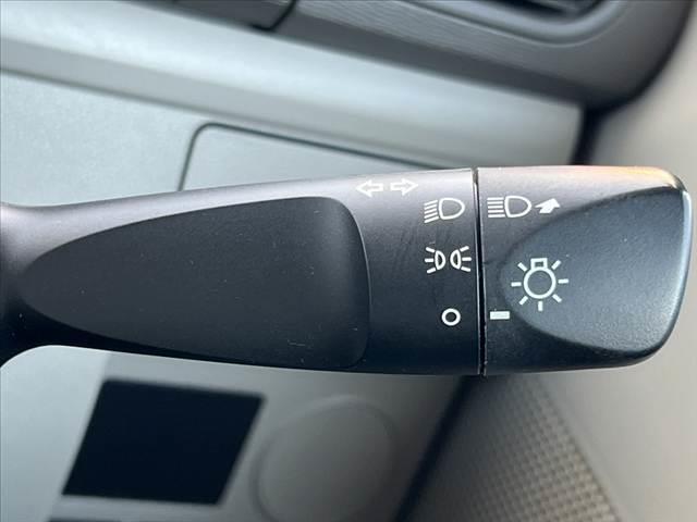 タント Ｌ　車検整備付　後期　社外ナビ／地デジ　バックモニター　アイドリングストップ　ＥＴＣ　電格ミラー　両側スライドドア　プライバシーガラス　横滑り防止機能　ヘッドライトレベライザー　アクセサリーソケット（7枚目）