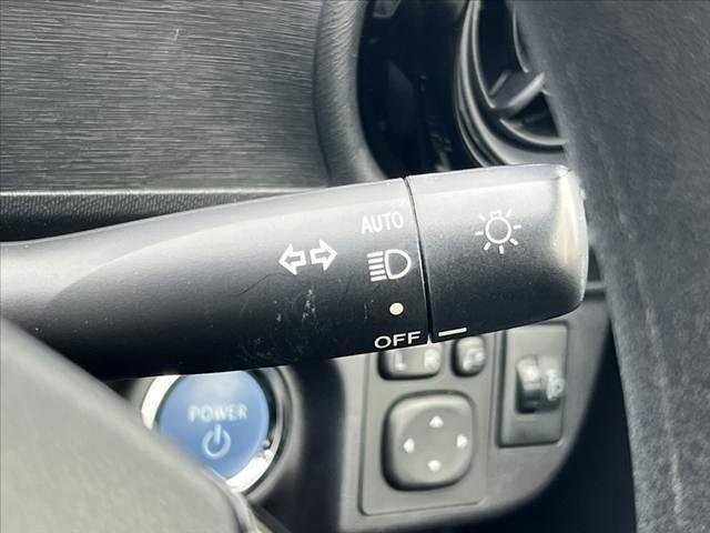 アクア Ｓスタイルブラック　中期　車検整備付　禁煙　ナビ／ＴＶ／Ｂｌｕｅｔｏｏｔｈ　Ｂモニター　セーフティセンス　シートヒーター　横滑り防止　電格ミラー　スマートキー　プッシュスタート　ＥＴＣ　車線逸脱（37枚目）