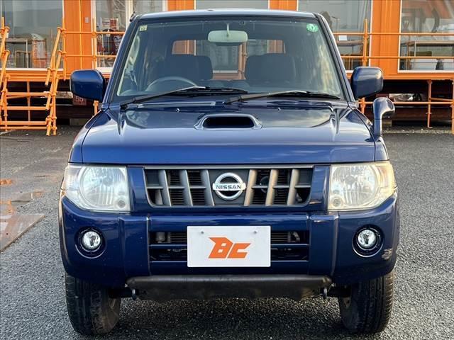 キックス ＲＸ　４ＷＤ　車検整備付　ターボ　社外ナビ／Ｂｌｕｅｔｏｏｔｈ／フルセグＴＶ／ＤＶＤ　ＥＴＣ　運転席シートヒーター　１５インチ純正アルミ　電動格納ミラー　フォグランプ　シートリフター　リモコンキー（9枚目）