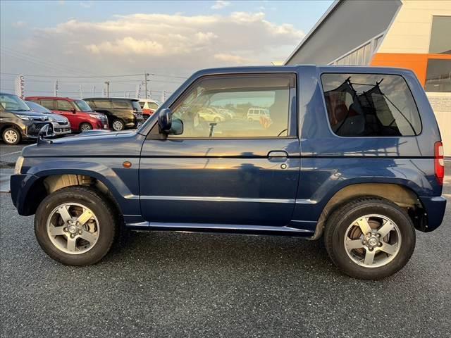 キックス ＲＸ　４ＷＤ　車検整備付　ターボ　社外ナビ／Ｂｌｕｅｔｏｏｔｈ／フルセグＴＶ／ＤＶＤ　ＥＴＣ　運転席シートヒーター　１５インチ純正アルミ　電動格納ミラー　フォグランプ　シートリフター　リモコンキー（11枚目）