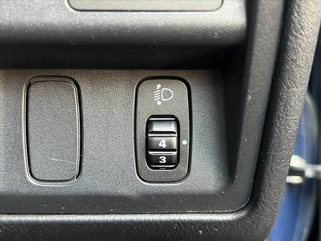 キックス ＲＸ　４ＷＤ　車検整備付　ターボ　社外ナビ／Ｂｌｕｅｔｏｏｔｈ／フルセグＴＶ／ＤＶＤ　ＥＴＣ　運転席シートヒーター　１５インチ純正アルミ　電動格納ミラー　フォグランプ　シートリフター　リモコンキー（27枚目）