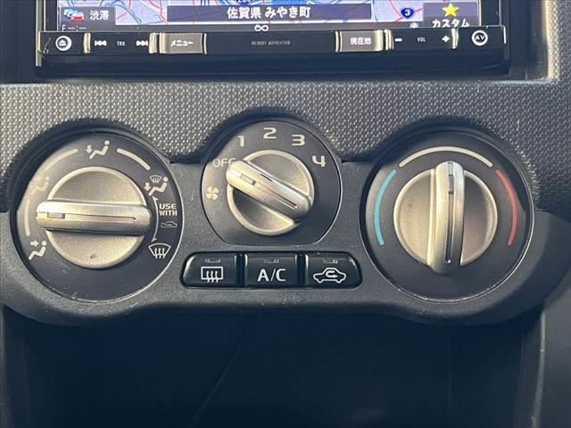 キックス ＲＸ　４ＷＤ　車検整備付　ターボ　社外ナビ／Ｂｌｕｅｔｏｏｔｈ／フルセグＴＶ／ＤＶＤ　ＥＴＣ　運転席シートヒーター　１５インチ純正アルミ　電動格納ミラー　フォグランプ　シートリフター　リモコンキー（28枚目）