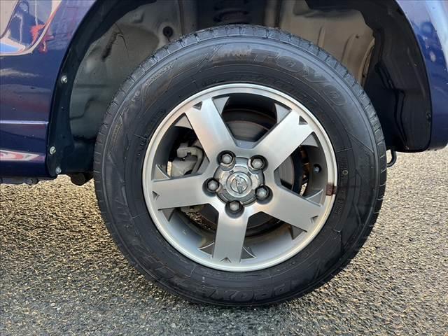 キックス ＲＸ　４ＷＤ　車検整備付　ターボ　社外ナビ／Ｂｌｕｅｔｏｏｔｈ／フルセグＴＶ／ＤＶＤ　ＥＴＣ　運転席シートヒーター　１５インチ純正アルミ　電動格納ミラー　フォグランプ　シートリフター　リモコンキー（43枚目）