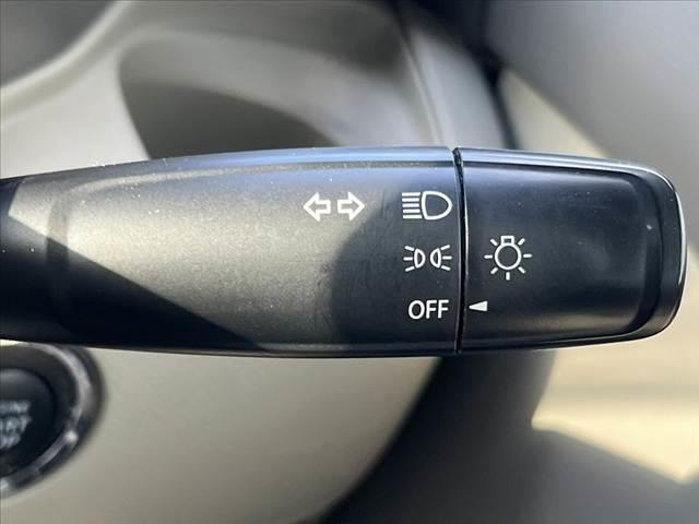 スペーシア Ｘ　社外ナビ／地デジ／ＤＶＤ　電スラ　Ｐスタート　スマートキー　アイドリングストップ　電格ミラー　シートリフター　アクセサリーソケット　ヘッドライトレベライザー　アームレスト（31枚目）