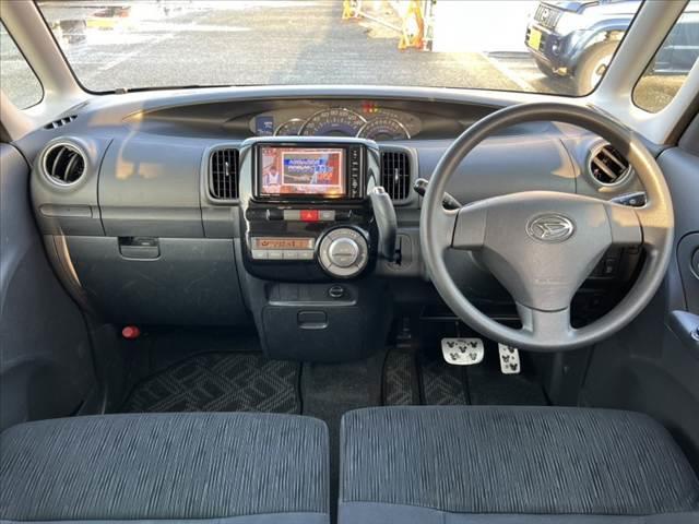 タント Ｇスペシャル　後期　車検整備付　禁煙　社外ナビ　片側電動スラ　フルセグＴＶ　Ｂｌｕｅｔｏｏｔｈ　ＡＢＳ　アイドリングストップ　プライバシーガラス　後席テーブル　電格ミラー　スマートキー　ハロゲンヘッドライト（2枚目）