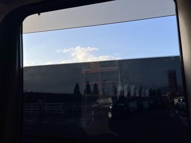 タント Ｇスペシャル　後期　車検整備付　禁煙　社外ナビ　片側電動スラ　フルセグＴＶ　Ｂｌｕｅｔｏｏｔｈ　ＡＢＳ　アイドリングストップ　プライバシーガラス　後席テーブル　電格ミラー　スマートキー　ハロゲンヘッドライト（22枚目）