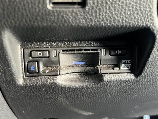 ノア 　モデリスタ　ディスプレイＡプラス　トヨタチームメイト　ブラインドスポットモニター　快適利便パッケージＨｉｇｈ　セーフティセンス　ＥＴＣ２．０　両電スラ　ＬＥＤヘッドライト　オットマン　シートヒーター（7枚目）