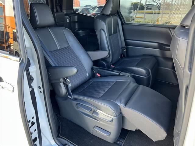 ノア 　モデリスタ　ディスプレイＡプラス　トヨタチームメイト　ブラインドスポットモニター　快適利便パッケージＨｉｇｈ　セーフティセンス　ＥＴＣ２．０　両電スラ　ＬＥＤヘッドライト　オットマン　シートヒーター（35枚目）