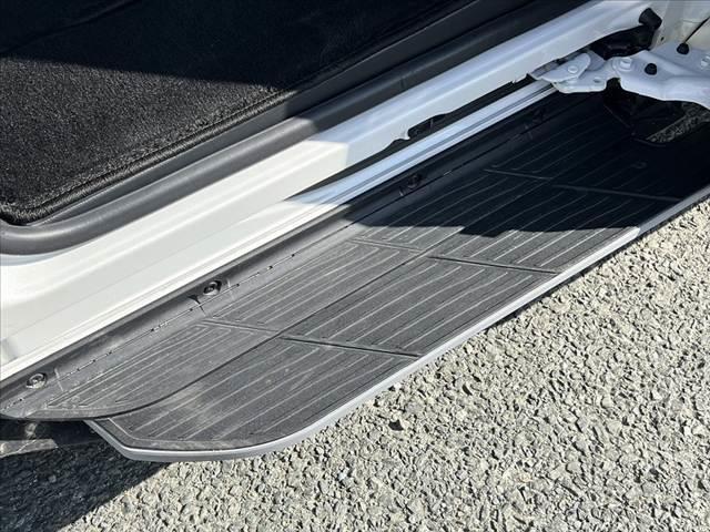 ノア 　モデリスタ　ディスプレイＡプラス　トヨタチームメイト　ブラインドスポットモニター　快適利便パッケージＨｉｇｈ　セーフティセンス　ＥＴＣ２．０　両電スラ　ＬＥＤヘッドライト　オットマン　シートヒーター（36枚目）