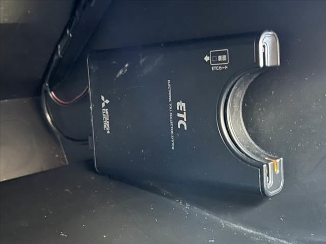 スペーシア ハイブリッドＧ　中期　禁煙　デュアルカメラブレーキサポート　ディスプレイオーディオ　両側スライドドア　プライバシーガラス　車線逸脱警報　誤発進抑制　リアパーキングセンサー　スマートキー　電動格納ミラー（6枚目）