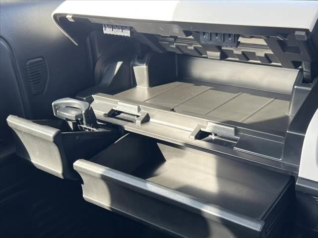 スペーシア ハイブリッドＧ　中期　禁煙　デュアルカメラブレーキサポート　ディスプレイオーディオ　両側スライドドア　プライバシーガラス　車線逸脱警報　誤発進抑制　リアパーキングセンサー　スマートキー　電動格納ミラー（38枚目）