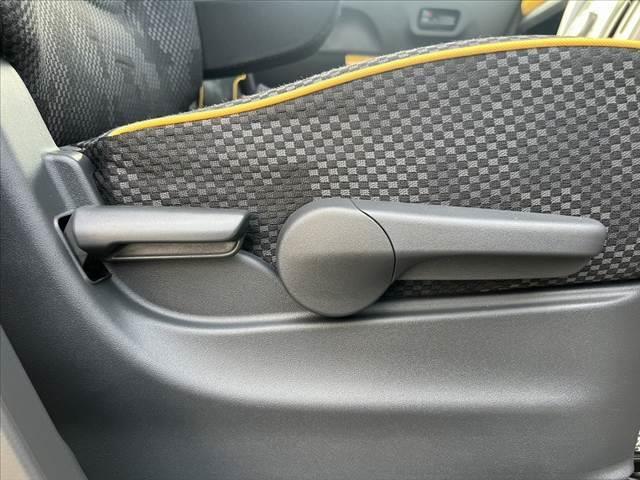 ハスラー 　後期　車検整備付　ツートン　社外ナビ　地デジ　デュアルカメラブレーキＳ　Ｂモニター　Ａストップ　ＨＩＤヘッドライト　Ａライト　スマートキー×２　Ｐスタート　シートヒーター　シートリフター　Ｐガラス（28枚目）