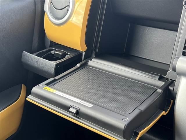 ハスラー 　後期　車検整備付　ツートン　社外ナビ　地デジ　デュアルカメラブレーキＳ　Ｂモニター　Ａストップ　ＨＩＤヘッドライト　Ａライト　スマートキー×２　Ｐスタート　シートヒーター　シートリフター　Ｐガラス（30枚目）