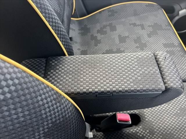 ハスラー 　後期　車検整備付　ツートン　社外ナビ　地デジ　デュアルカメラブレーキＳ　Ｂモニター　Ａストップ　ＨＩＤヘッドライト　Ａライト　スマートキー×２　Ｐスタート　シートヒーター　シートリフター　Ｐガラス（33枚目）