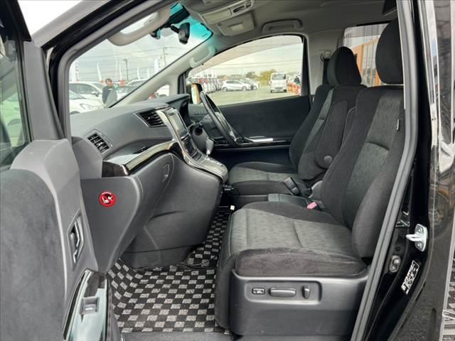 ヴェルファイア 後期 禁煙 社外9型ナビ バックカメラ 両側電スラ フルセグ Bluetooth 後席フリップダウンモニター クルコン パワーシート メモリーシート コーナーセンサー 横滑り防止 ETC ドラレコ(17枚目)