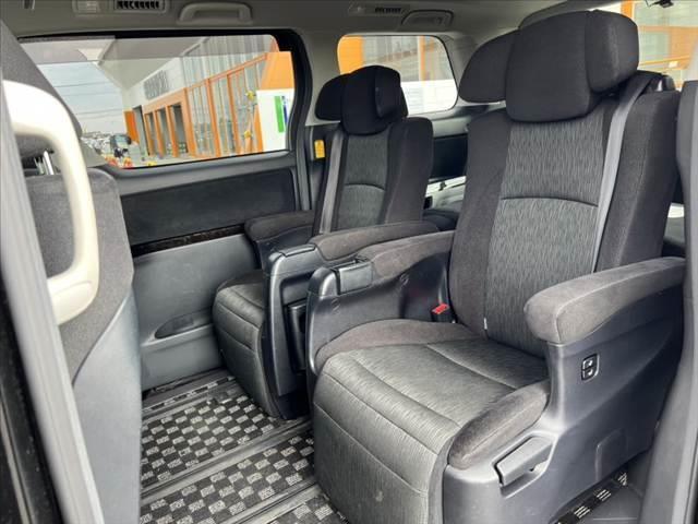 ヴェルファイア 後期 禁煙 社外9型ナビ バックカメラ 両側電スラ フルセグ Bluetooth 後席フリップダウンモニター クルコン パワーシート メモリーシート コーナーセンサー 横滑り防止 ETC ドラレコ(19枚目)