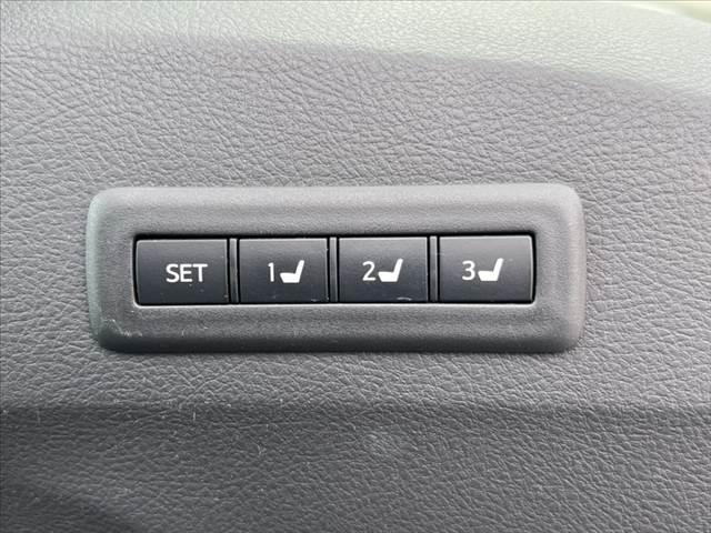 ヴェルファイア 後期 禁煙 社外9型ナビ バックカメラ 両側電スラ フルセグ Bluetooth 後席フリップダウンモニター クルコン パワーシート メモリーシート コーナーセンサー 横滑り防止 ETC ドラレコ(31枚目)