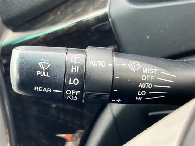 ヴェルファイア 後期 禁煙 社外9型ナビ バックカメラ 両側電スラ フルセグ Bluetooth 後席フリップダウンモニター クルコン パワーシート メモリーシート コーナーセンサー 横滑り防止 ETC ドラレコ(36枚目)