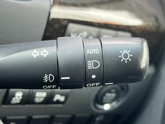 ヴェルファイア 後期 禁煙 社外9型ナビ バックカメラ 両側電スラ フルセグ Bluetooth 後席フリップダウンモニター クルコン パワーシート メモリーシート コーナーセンサー 横滑り防止 ETC ドラレコ(37枚目)