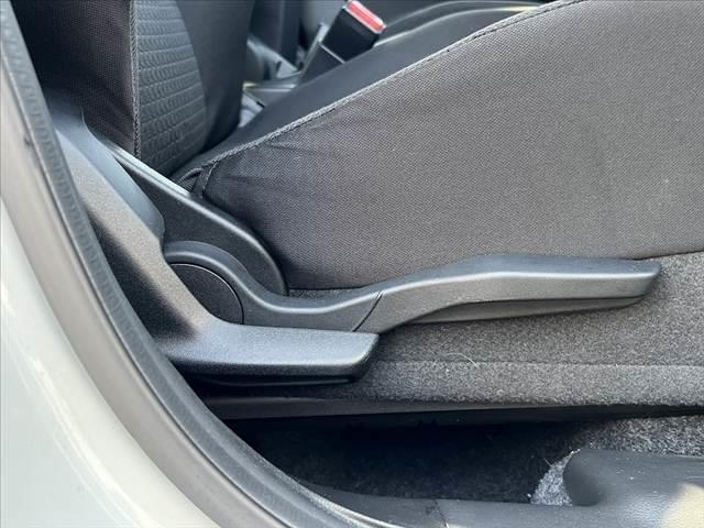 スイフト ハイブリッドＭＧ　後期　車検整備付　禁煙　ナビ　Ｂｌｕｅｔｏｏｔｈ　セーフティサポート　ドライブレコーダー　車線逸脱　横滑り防止　ブラインドスポットモニター　ハイビームアシスト　電格ミラー　スマートキー　Ｐスタート（26枚目）