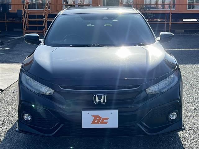 シビック ハッチバック　ホンダセンシング　車検整備付　ターボ　ホンダセンシング　社外ナビ／フルセグ／ＢＴ　ＬＥＤヘッドライト　スマートキー　Ｐスタート　ステリモ　ＥＴＣ　Ｂモニター　パドルシフト　Ａストップ　Ａライト　シートヒーター（9枚目）